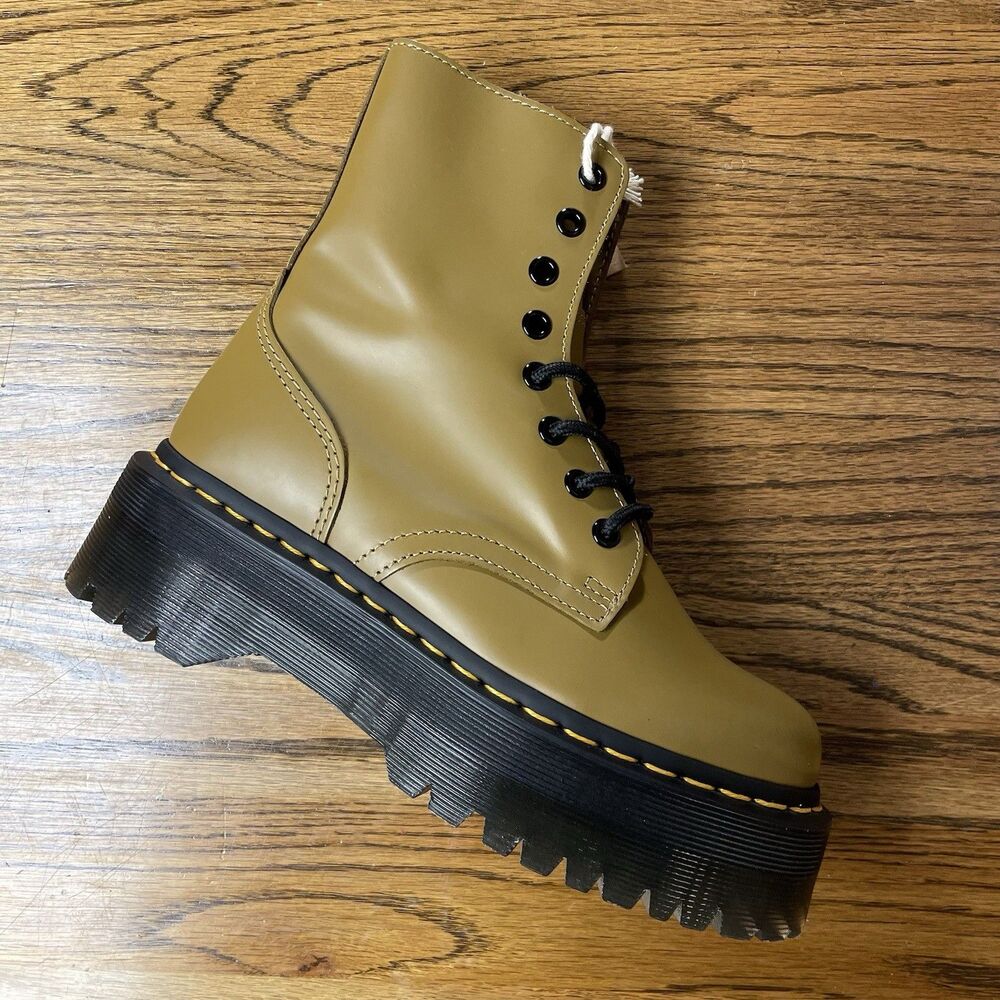 Dr. Martens Jadon Smooth Leather Platform Boots Antique Olive Women's Size 6 NEW